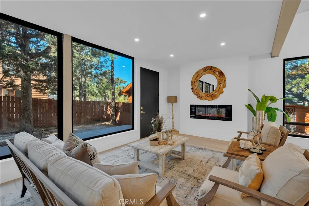 Additional image 6 of 216 Leonard Lane, Big Bear, CA 92386