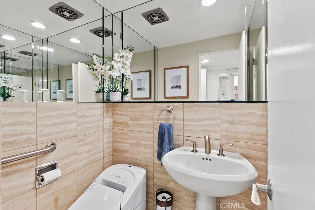 Additional image 73 of 16712 Baruna Ln, Huntington Beach, CA 92649