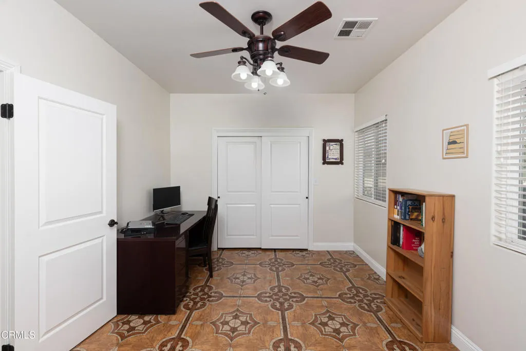 Additional image 19 of 102 Anna Lane, Bakersfield, CA 93308