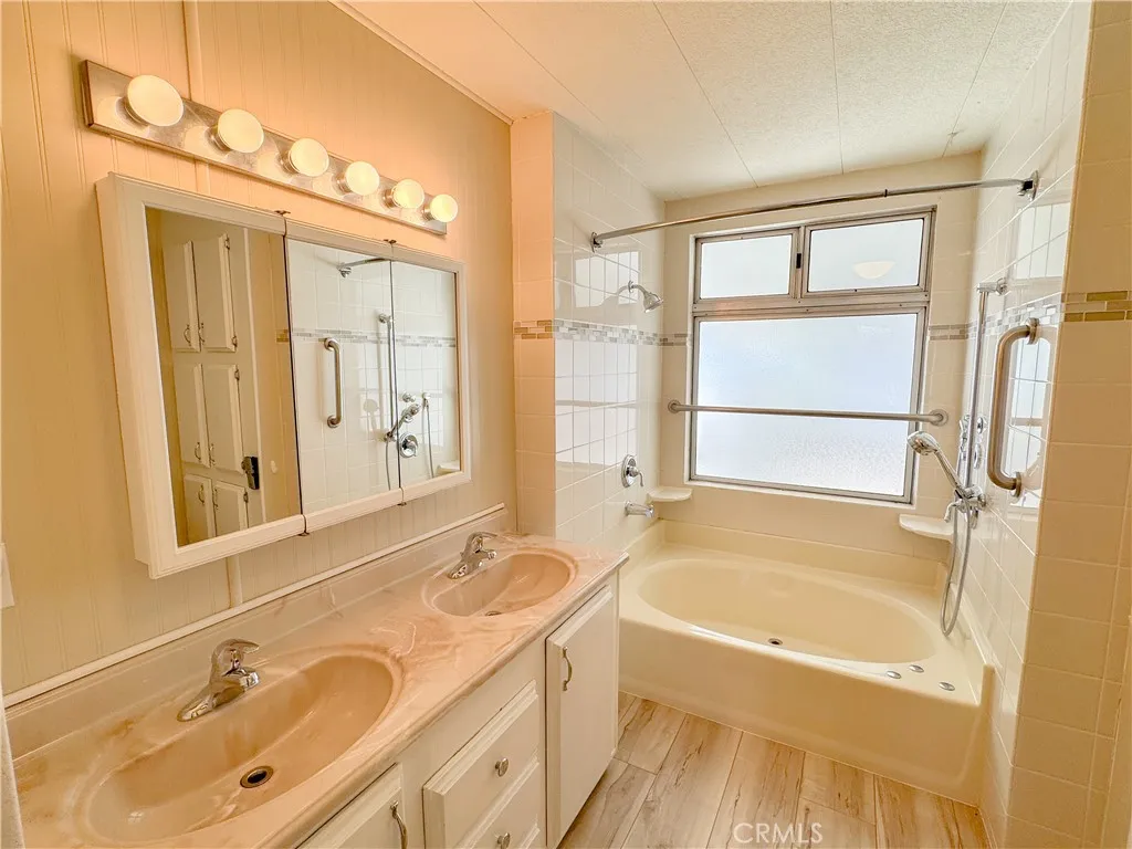 Additional image 70 of 8536 Kern Canyon Rd Unit 218, Bakersfield, CA 93306