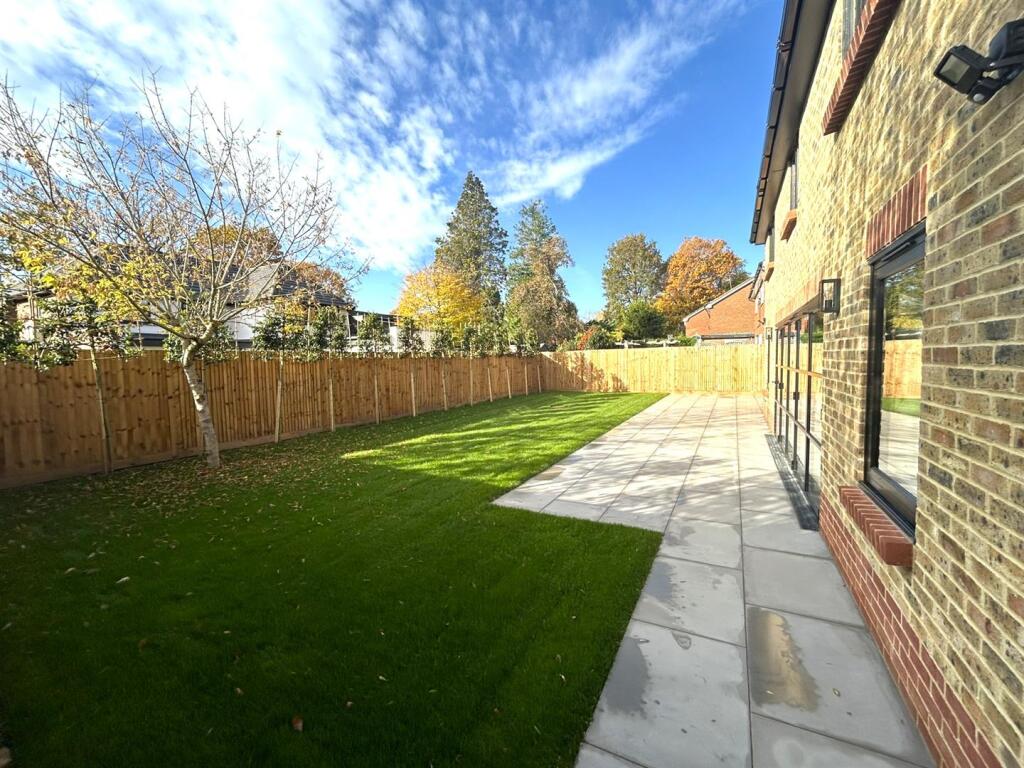 Additional image 41 of The Squirrels, Bricket Wood, St. Albans