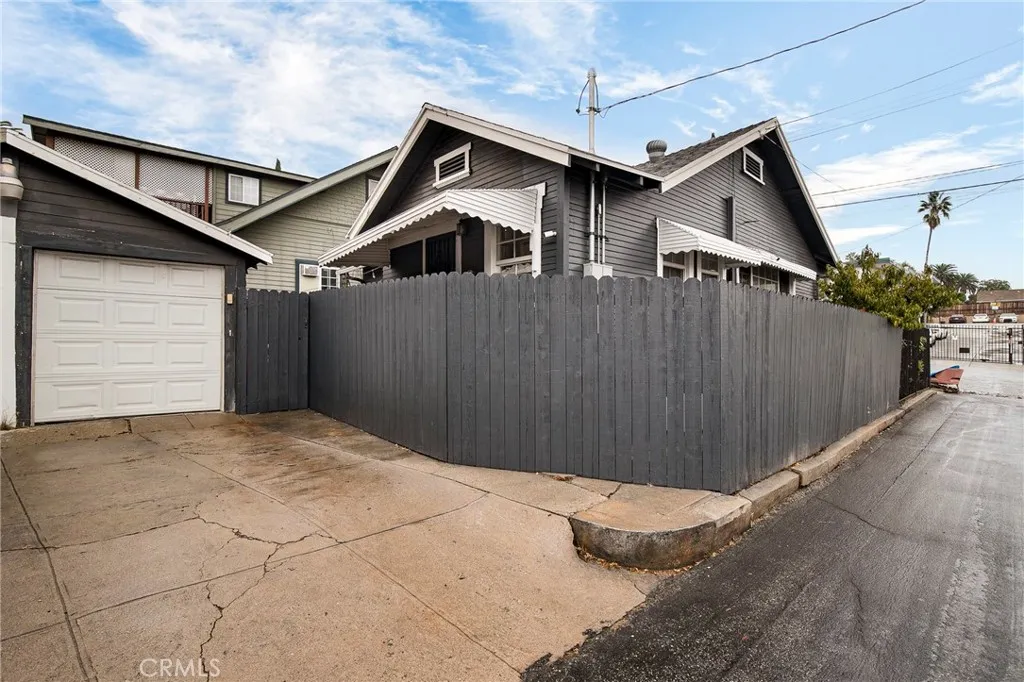 Additional image 30 of 5639 Ash Street, Los Angeles, CA 90042