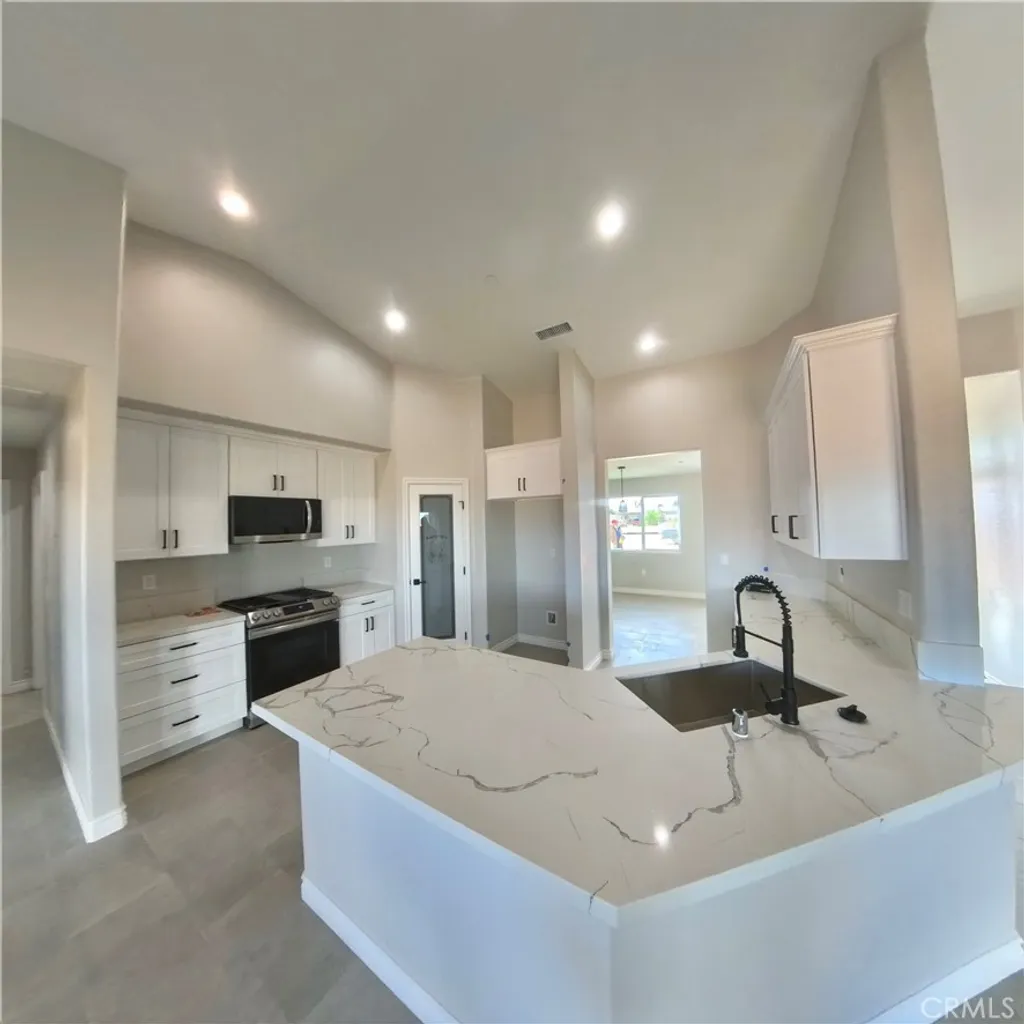 Additional image 8 of 17576 Hercules Street, Hesperia, CA 92345