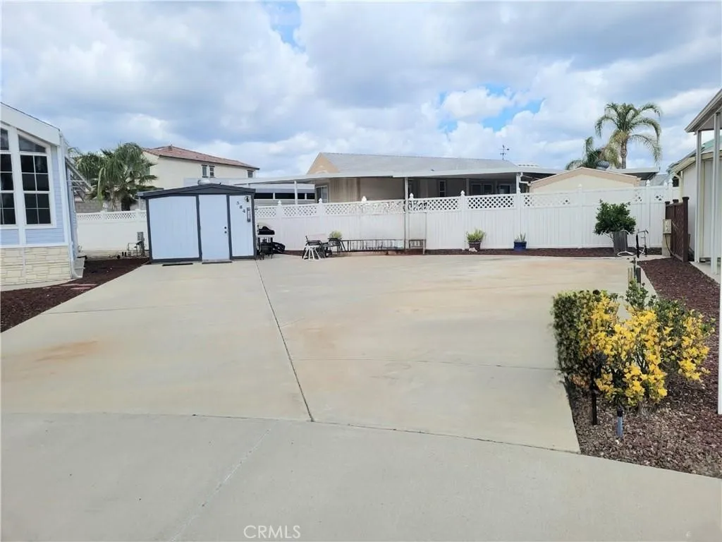 Additional image 2 of 1295 S Cawston Avenue, Hemet, CA 92545