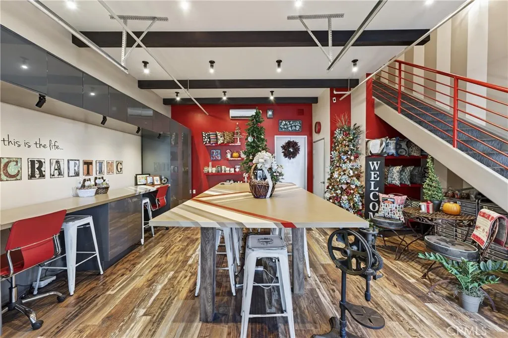 Additional image 6 of 906 E Civic Center Dr, Santa Ana, CA 92701