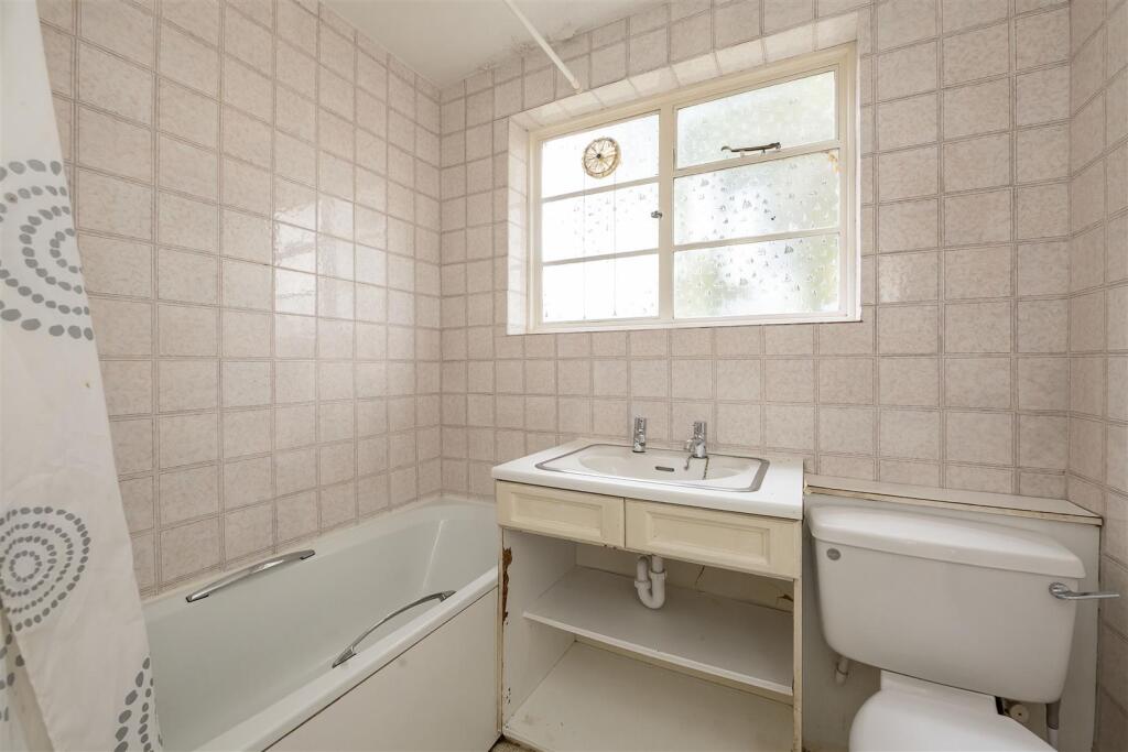 Additional image 9 of The Lawns Mount Pleasant St Albans Hertfordshire