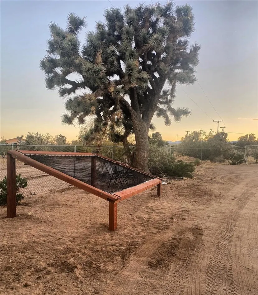 Additional image 111 of 58760 Drexel Road, Yucca Valley, CA 92284