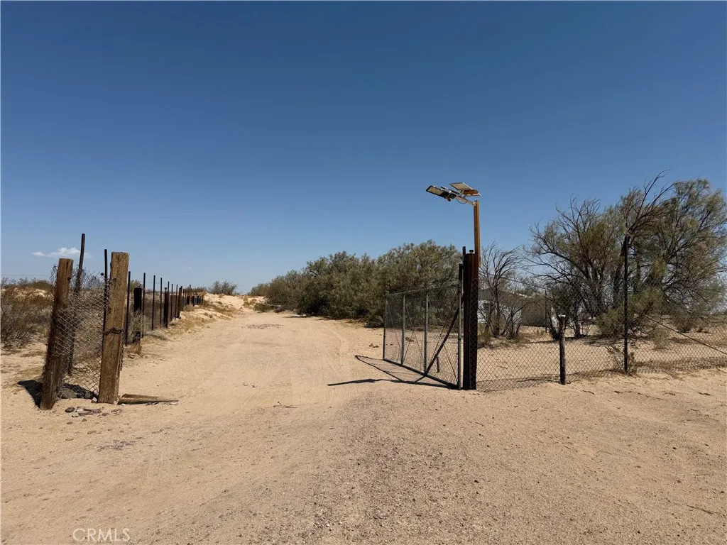 Additional image 18 of 41455 Coventry St, Newberry Springs, CA 92365