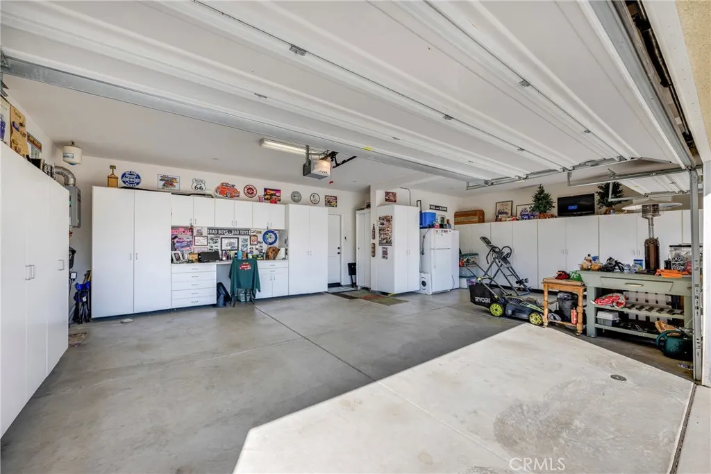 Additional image 79 of 11781 Forsythia St, Jurupa Valley, CA 91752