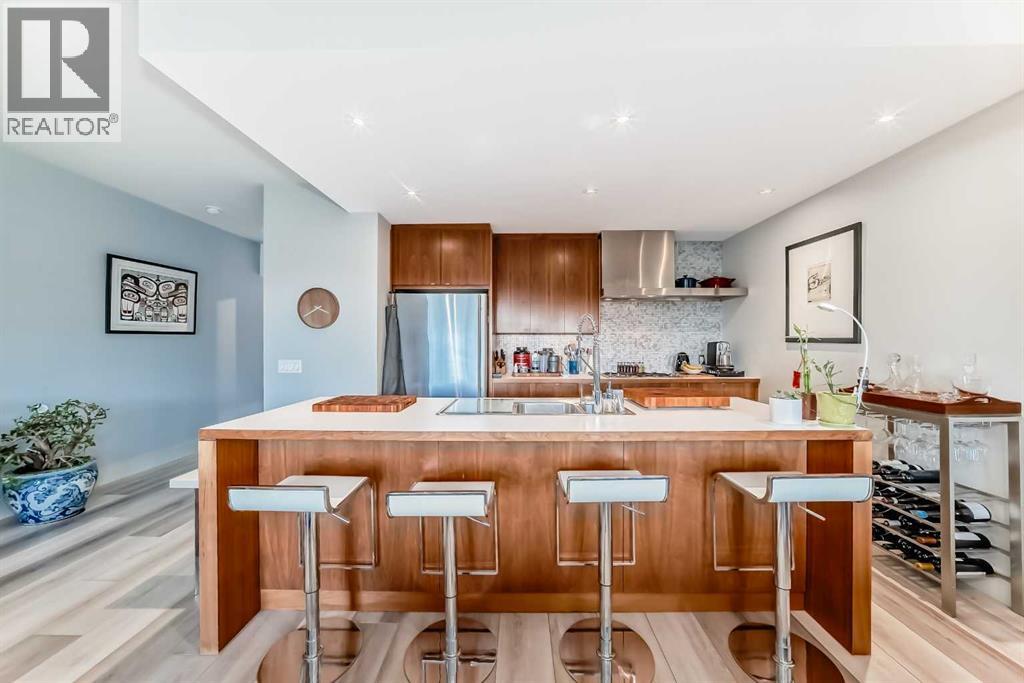 Property image for 201, 2124 17 Street|Calgary, Alberta T2T4M4