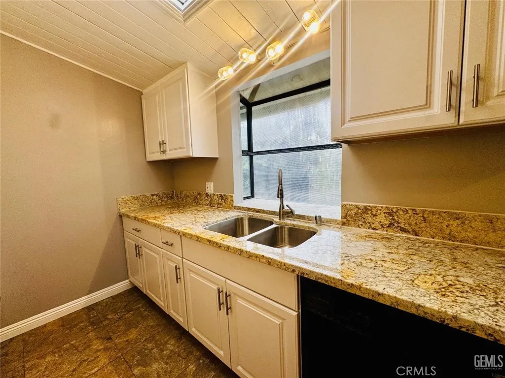 Additional image 14 of 9 Dunlap St, Bakersfield, CA 93309