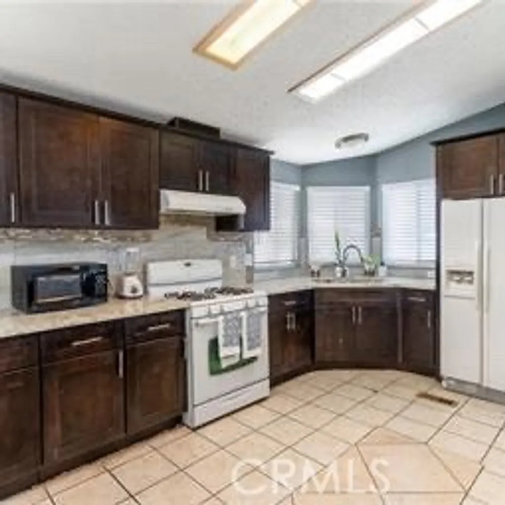 Additional image 7 of 777 S Temescal St Unit 69, Corona, CA 92879
