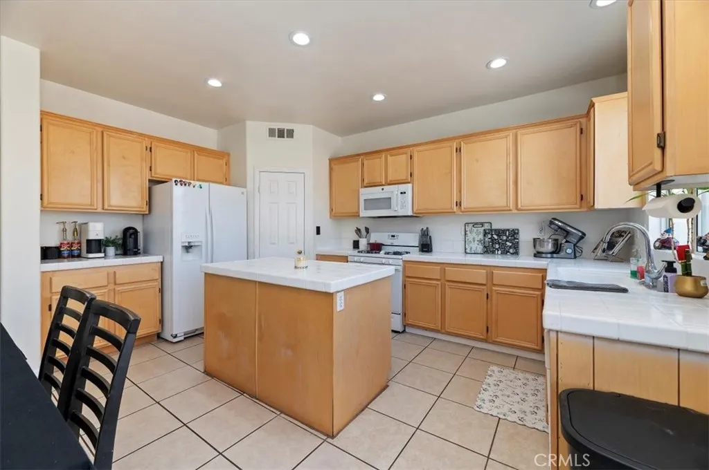 Additional image 18 of 8965 Grindella Court, Hesperia, CA 92344