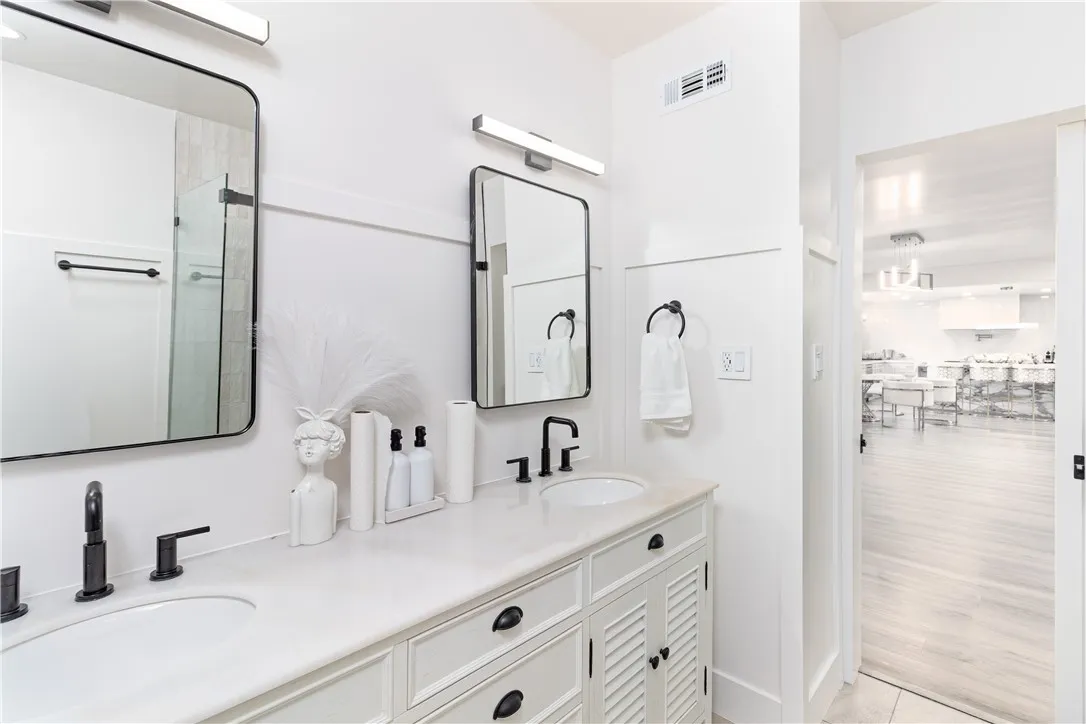 Additional image 73 of 5439 Gentry Avenue, Valley Village, CA 91607