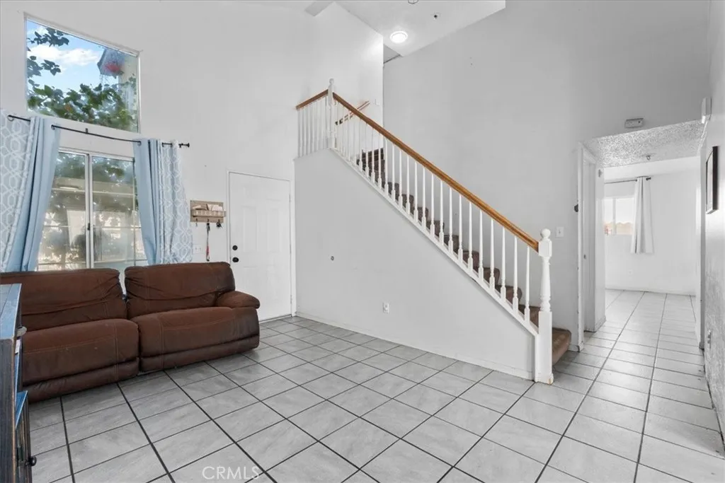 Additional image 15 of 829 Award Dr, Colton, CA 92324