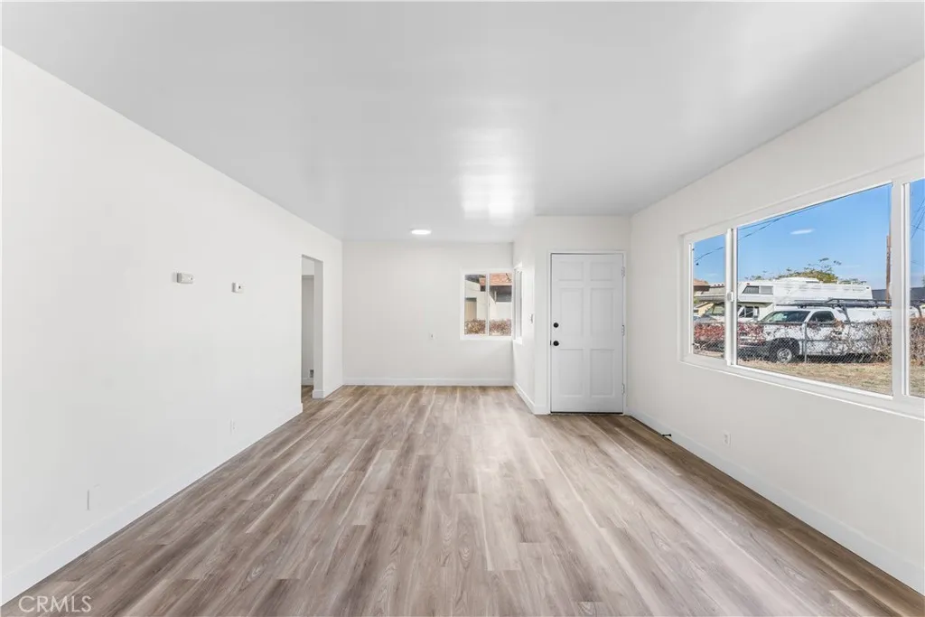 Additional image 11 of 42221 52nd St W, Lancaster, CA 93536