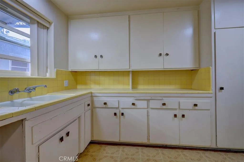 Additional image 10 of 700 E Carson Street E Unit 4, Long Beach, CA 90807