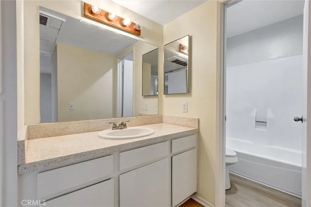 Additional image 10 of 2813 S Fairview Street Unit G, Santa Ana, CA 92704