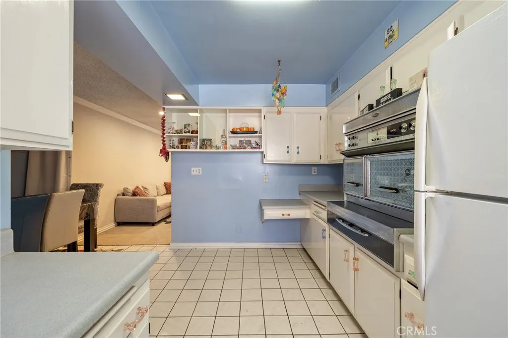 Additional image 11 of 330 N Howard Street Unit 201, Glendale, CA 91206