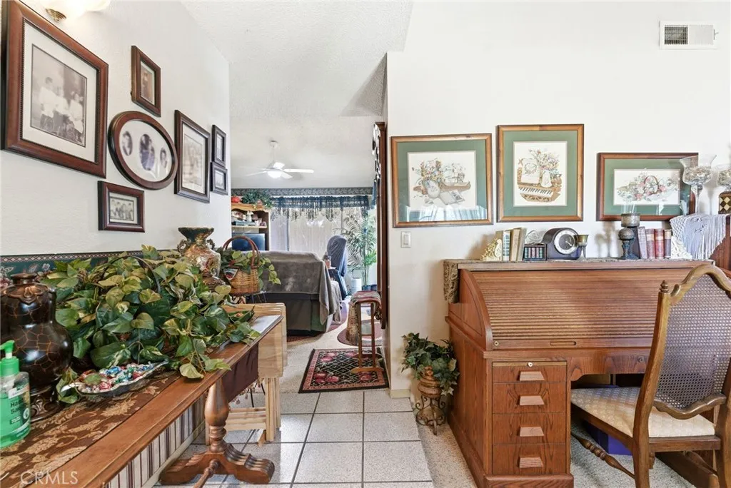 Additional image 6 of 1927 S Chinowth Street, Visalia, CA 93277