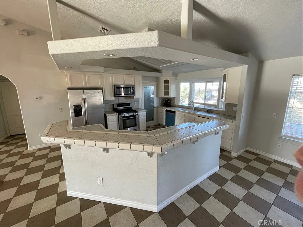 Additional image 47 of 8354 White Road, Phelan, CA 92371