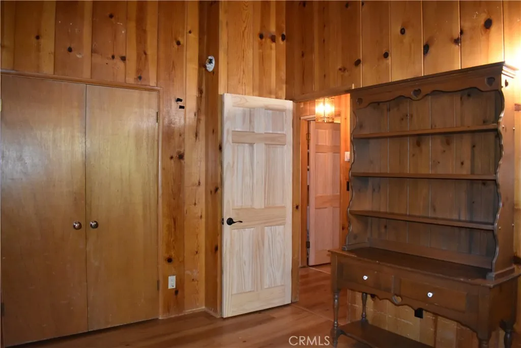 Additional image 11 of 863 Edna St, Wrightwood, CA 92397