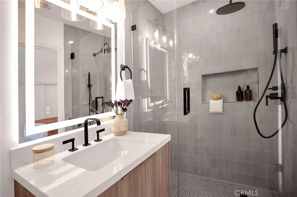 Additional image 107 of 1012 Cory Avenue, West Hollywood, CA 90069