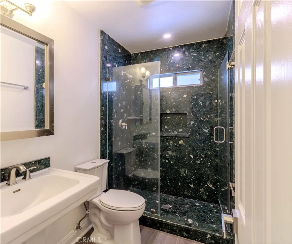 Additional image 14 of 510 S King St, Santa Ana, CA 92704