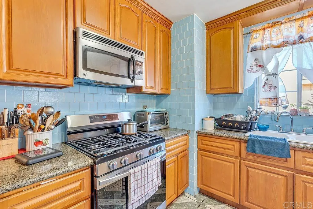 Additional image 12 of 927 S Eucalyptus Ave, Inglewood, CA 90301