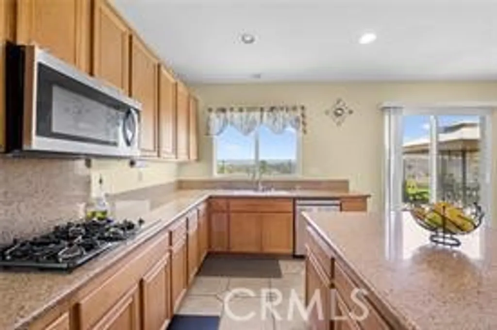 Additional image 15 of 31920 Cedarhill Ln, Lake Elsinore, CA 92532