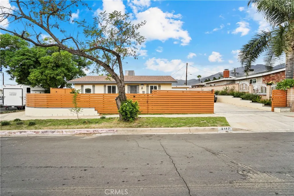 Additional image 7 of 13197 Leach Street, Sylmar, CA 91342
