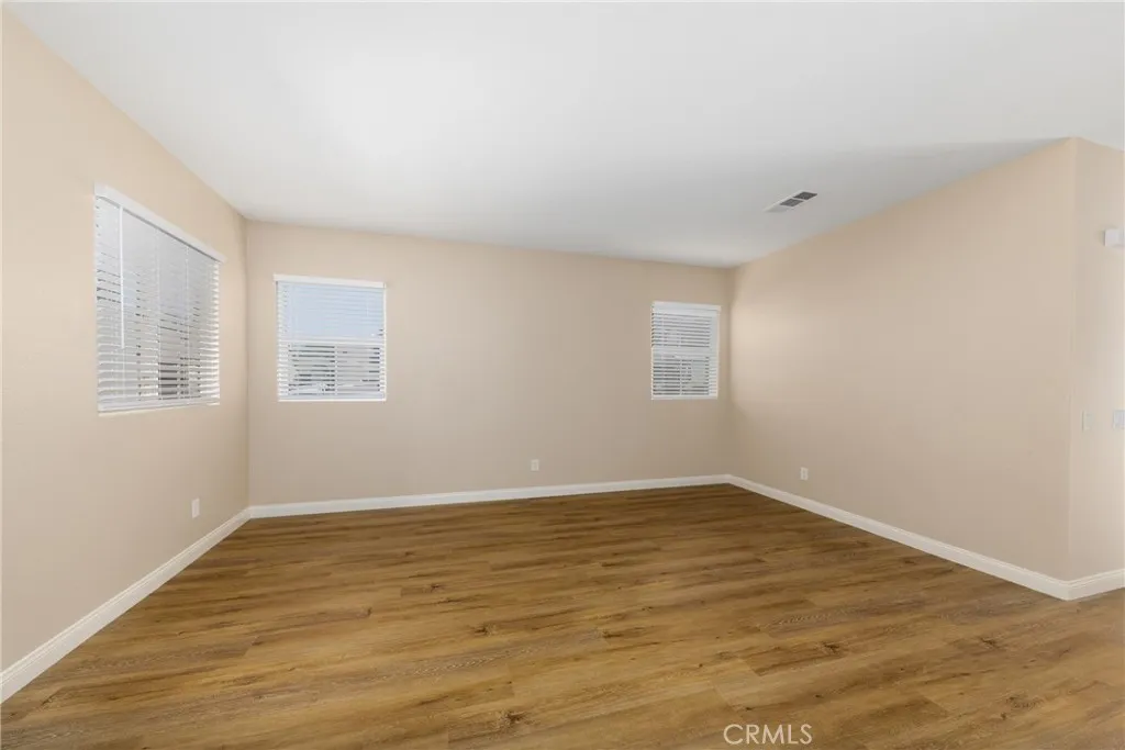 Additional image 6 of 2002 Clemens Pl, San Jacinto, CA 92583
