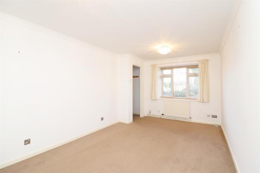 Additional image 18 of Ripon Way, St. Albans