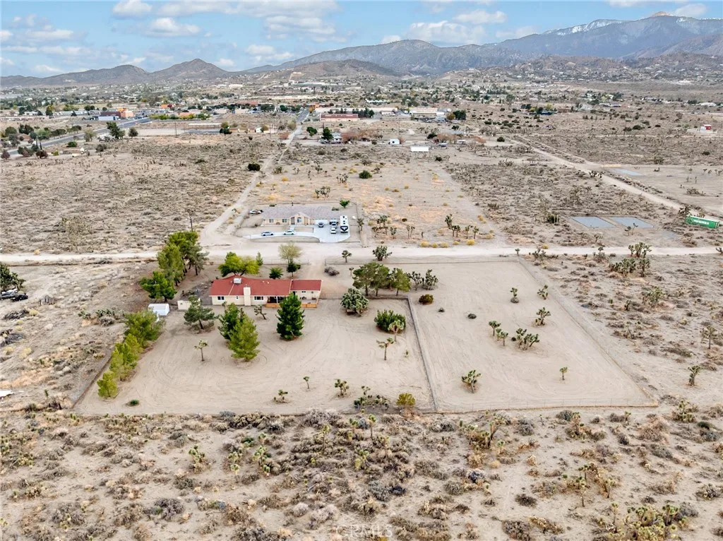 Additional image 7 of 3996 Yucca Terrace Dr, Phelan, CA 92371