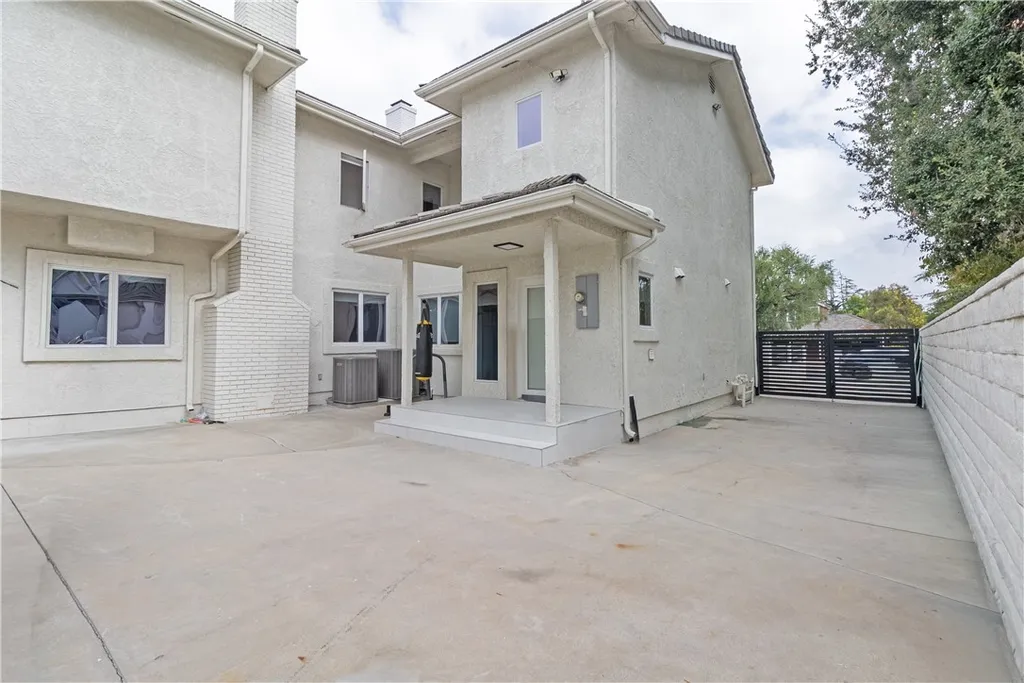 Property image for 5439 Gentry Avenue, Valley Village, CA 91607