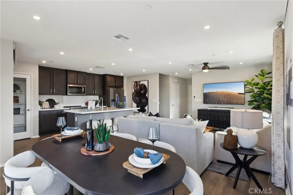 Additional image 19 of 15535 April Dawn Way Unit 1, Fontana, CA 92336