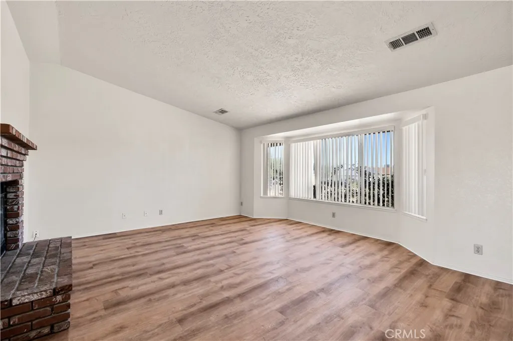 Additional image 34 of 5464 Mariposa, 29 Palms, CA 92277