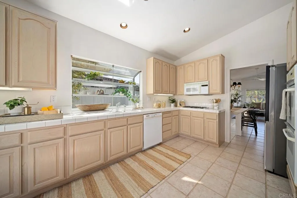 Additional image 9 of 326 Justina Drive, Oceanside, CA 92057