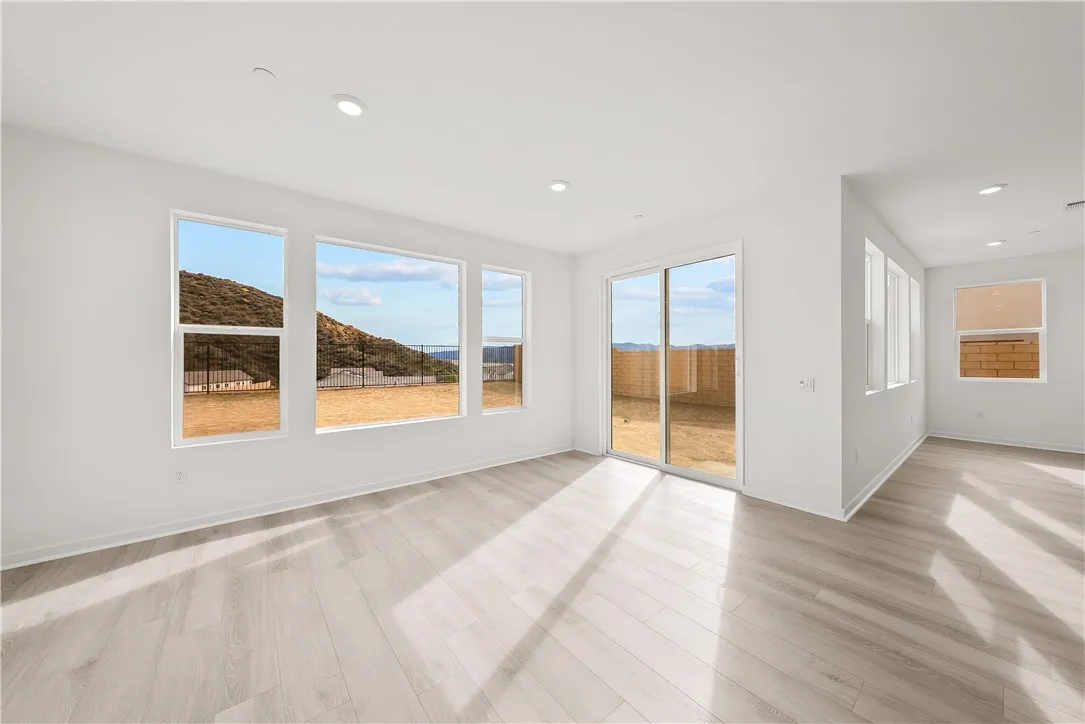 Additional image 88 of 30140 Crestline Court, Castaic, CA 91384