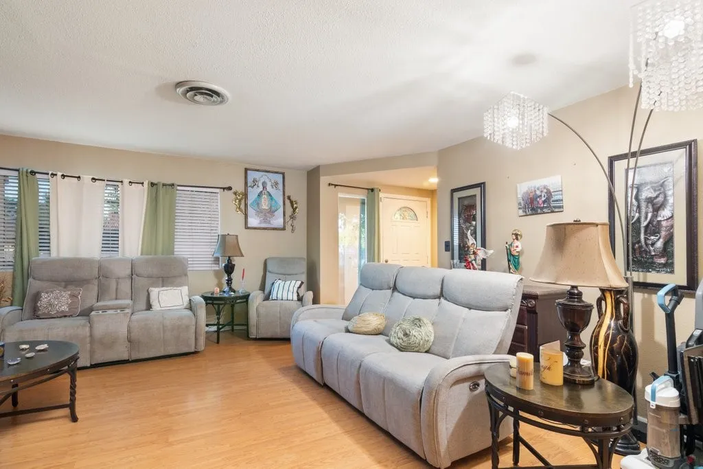 Additional image 5 of 41931 Thornton Ave, Hemet, CA 92544