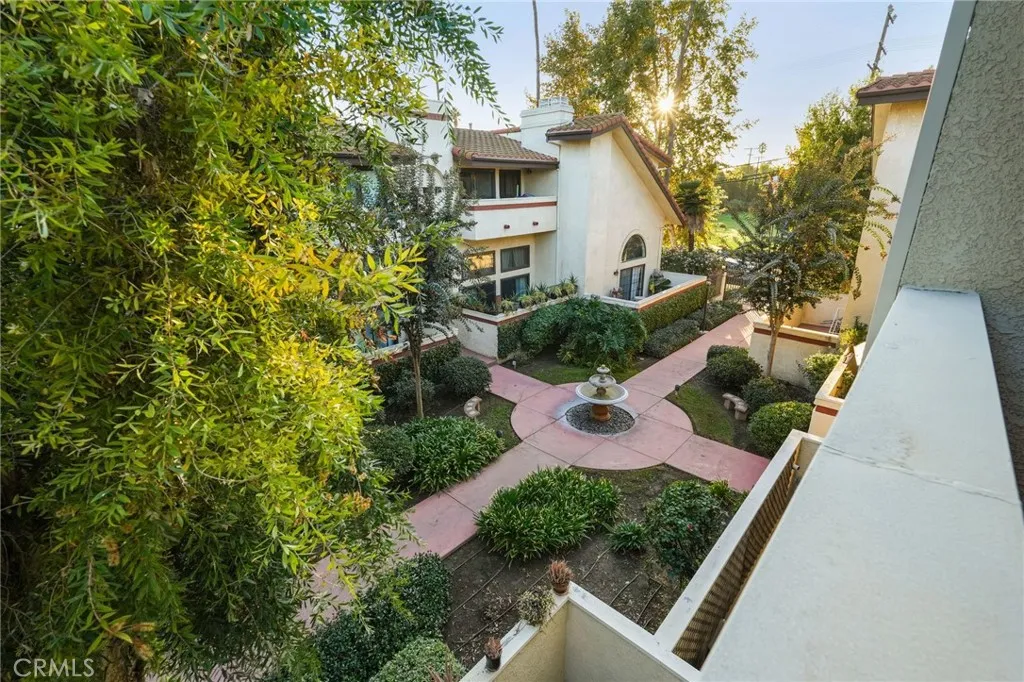 Additional image 28 of 6930 De Celis Unit 16, Lake Balboa, CA 91406