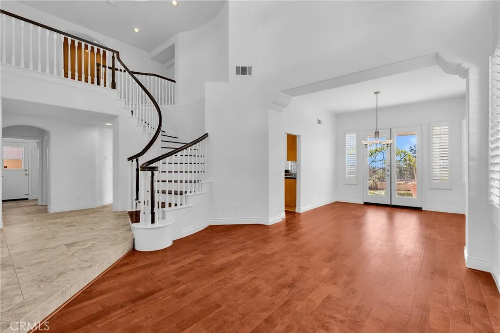 Additional image 10 of 32 Salinas, Lake Forest, CA 92610