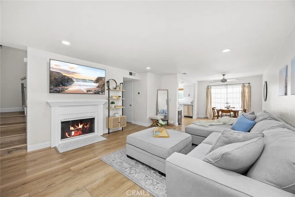 Additional image 7 of 154 N Meridith Avenue Unit 8, Pasadena, CA 91106