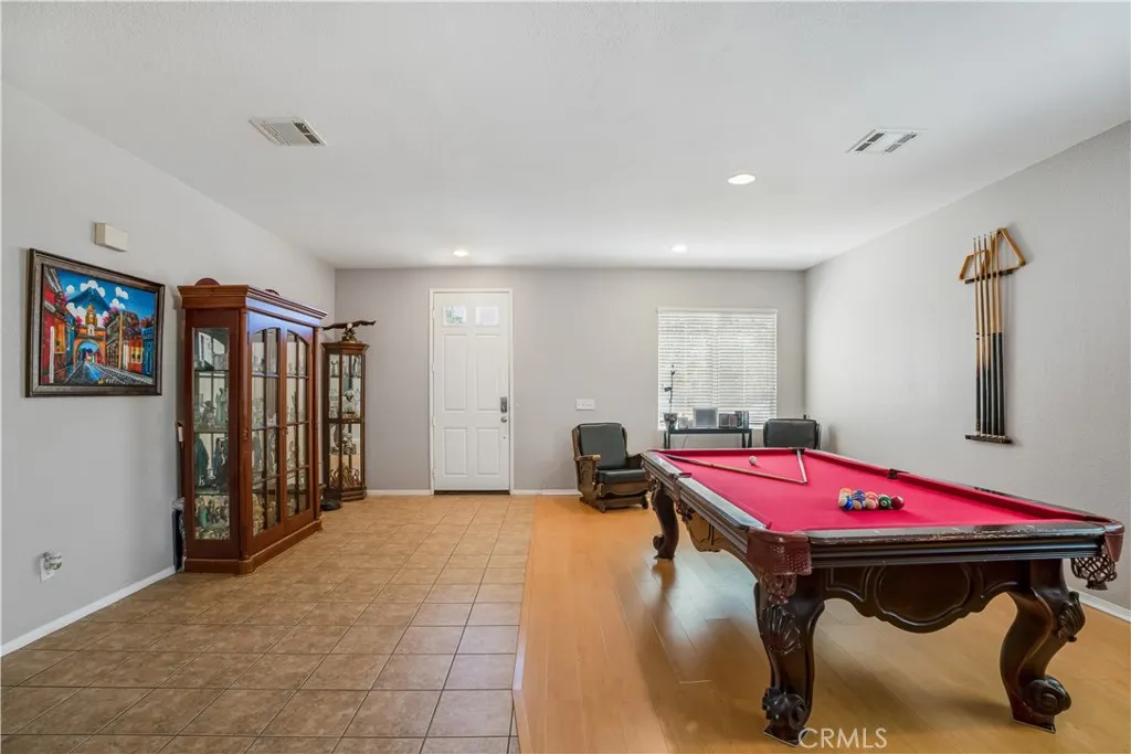 43643 Byron Drive, Lancaster, CA 93535 photo 3