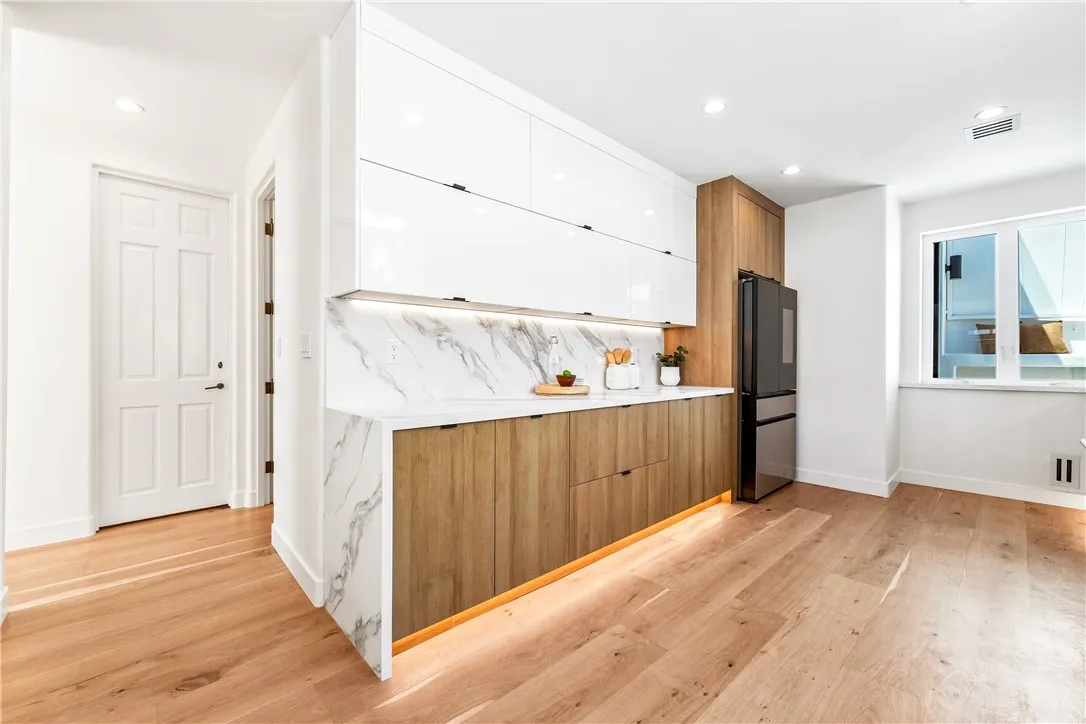 Additional image 70 of 541 4th, Manhattan Beach, CA 90266