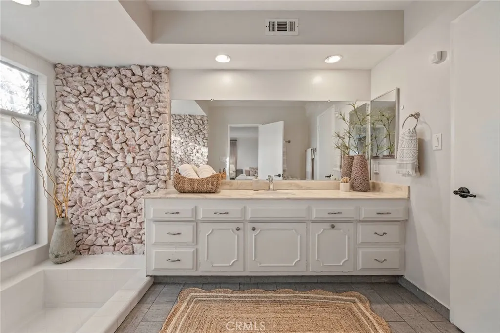 Additional image 26 of 16711 Knollwood, Granada Hills, CA 91344