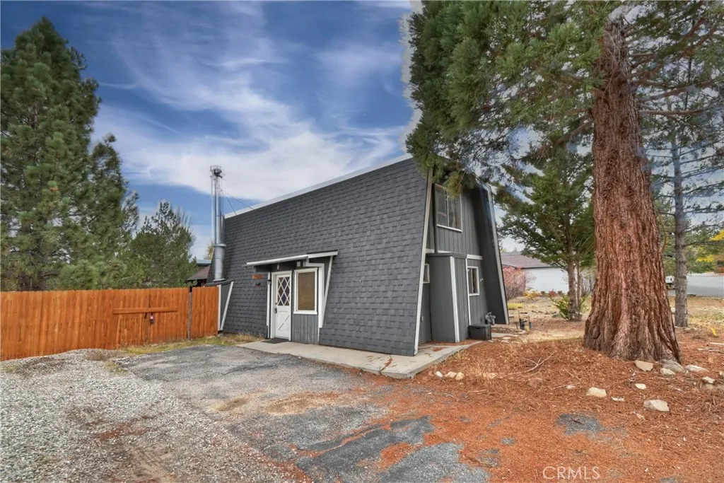 Additional image 29 of 236 E Cinderella Dr, Big Bear City, CA 92314