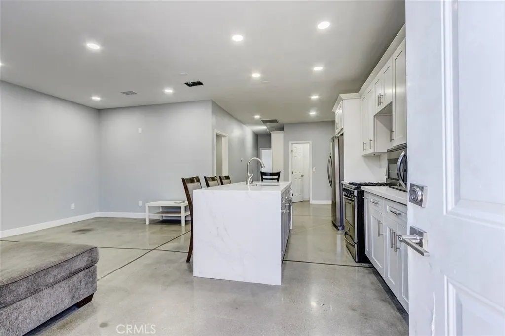 Additional image 38 of 18724 Danbury Ave, Hesperia, CA 92345