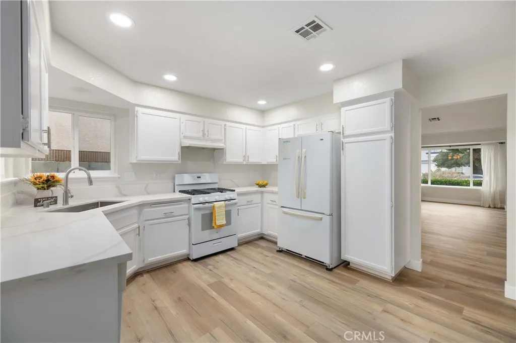 Additional image 39 of 5538 Katrina Pl, Palmdale, CA 93552