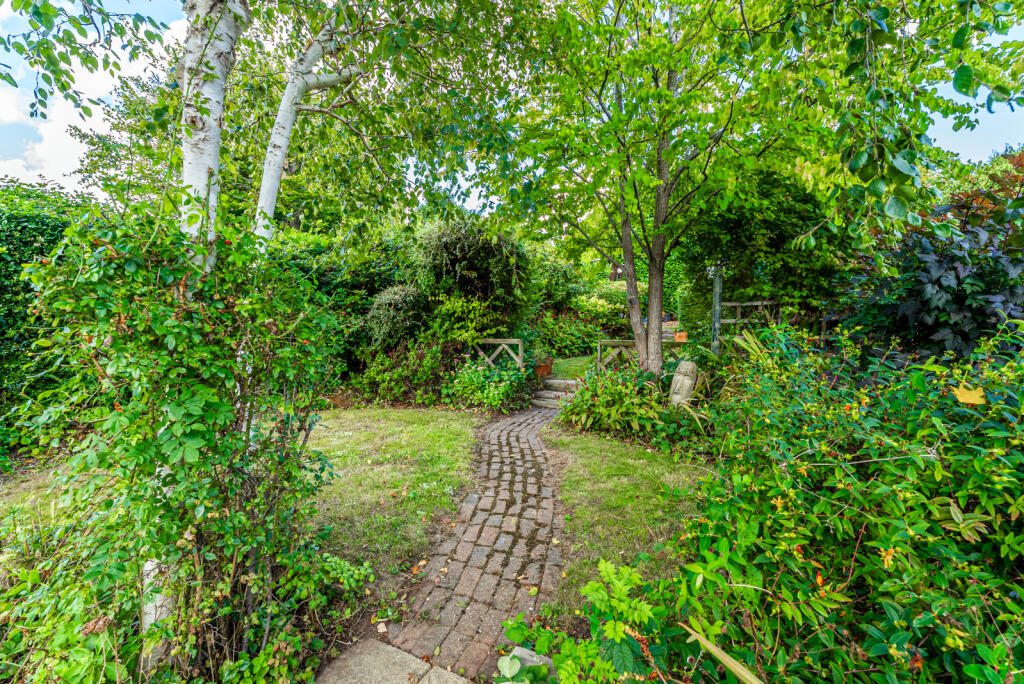 Additional image 14 of Lower Luton Road, Wheathampstead, St. Albans, Hertfordshire, AL4